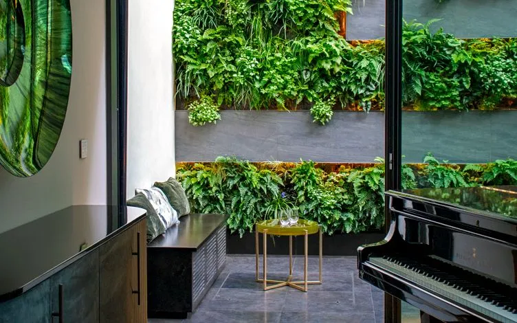 green wall